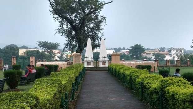 Khalanga War Memorial in Dehradun near the palatial homes