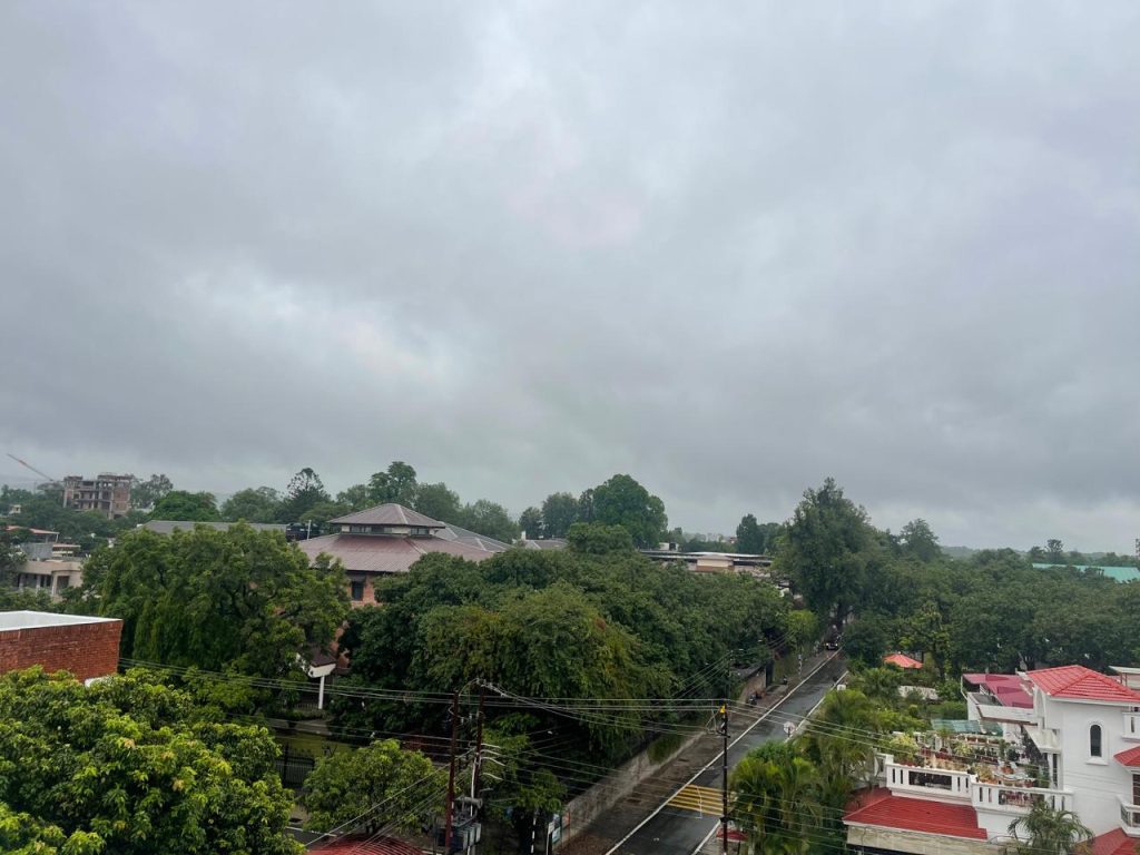 Monsoon at The Palatial Homes