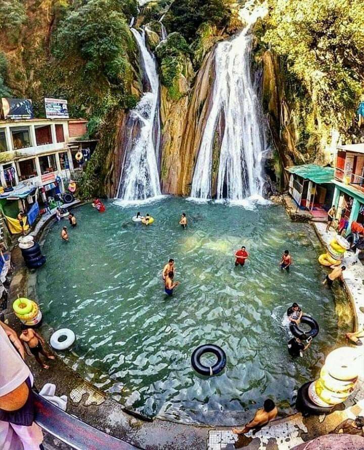 Kempty Falls in Mussoorie, near Mussoorie and Palatial homes, the best home in Dehradun